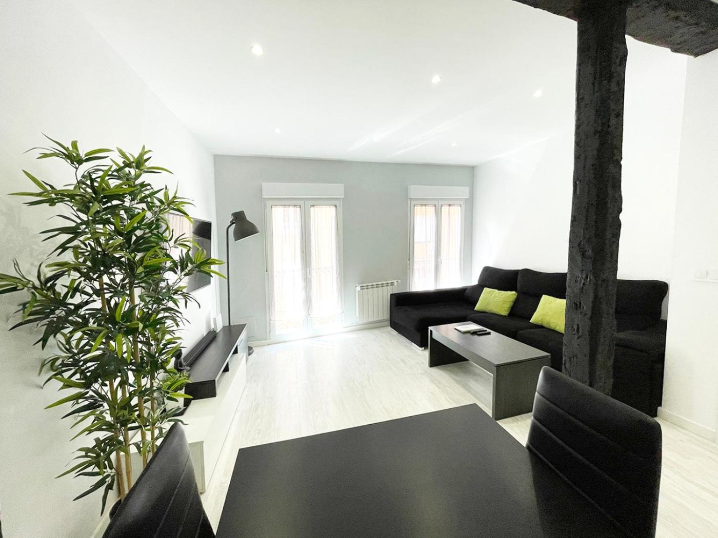 Luminoso Apartamento En Pleno Centro De Santander Ngoại thất bức ảnh