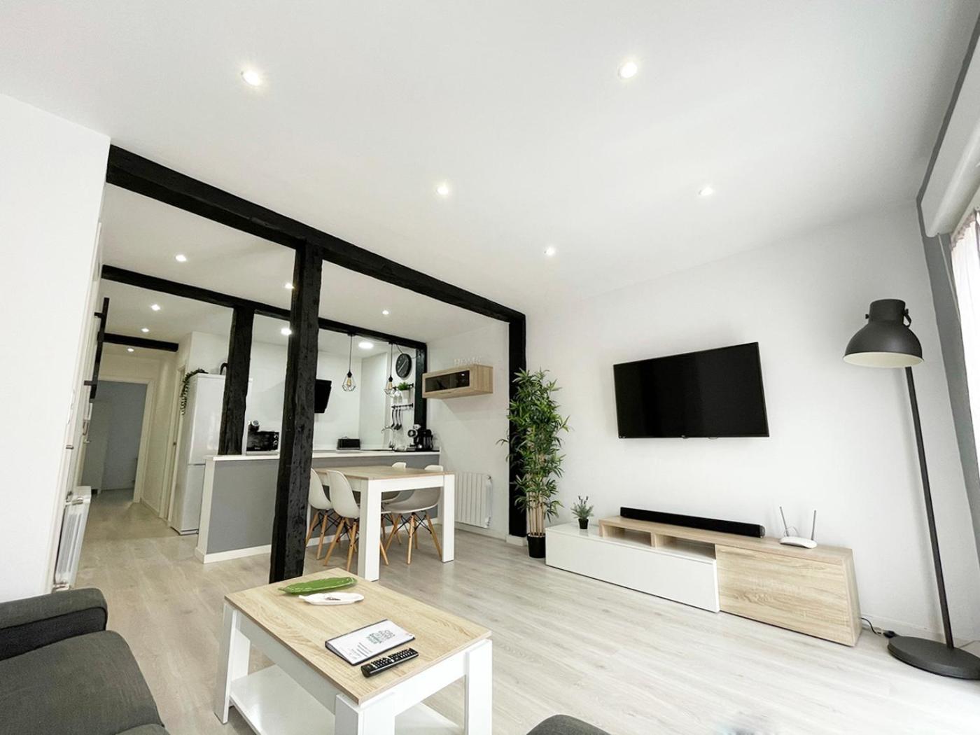 Luminoso Apartamento En Pleno Centro De Santander Ngoại thất bức ảnh
